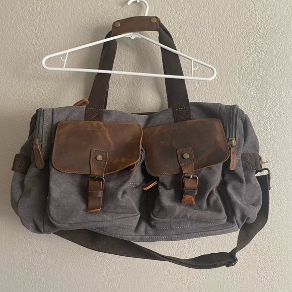 Canvas leather gray duffle bag